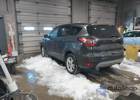 2017 Ford Escape Se из США, поврежденный, VIN 1FMCU0GD2HUC61494